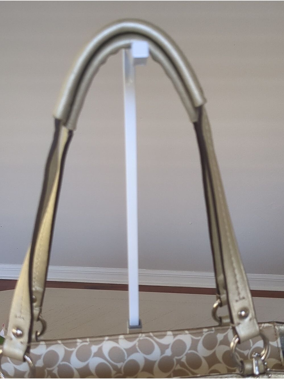 Coach Chelsea Heritage Signature Tote - Picture 6 of 13